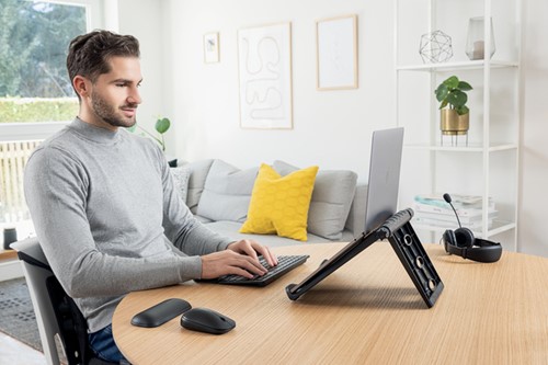 Laptopstandaard Kensington SmartFit Easy Riser koelfunctie zwart-1